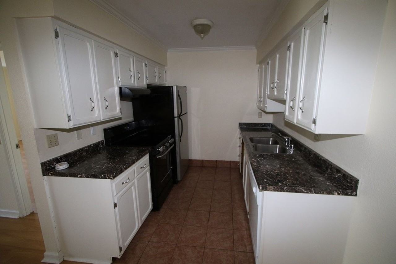 3100 Ward Pl #15 - Photo 7 of 14