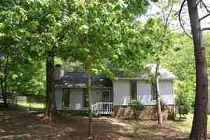 featured image of 407 Harleston Rd
