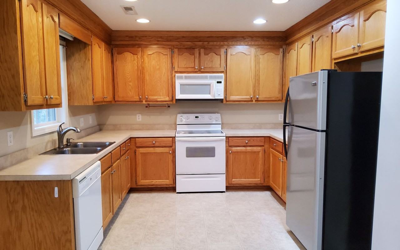 2705 Navigator Cir - Photo 3 of 9