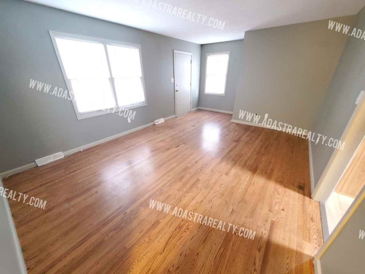 8418 Grandview Ln - Photo 2 of 10