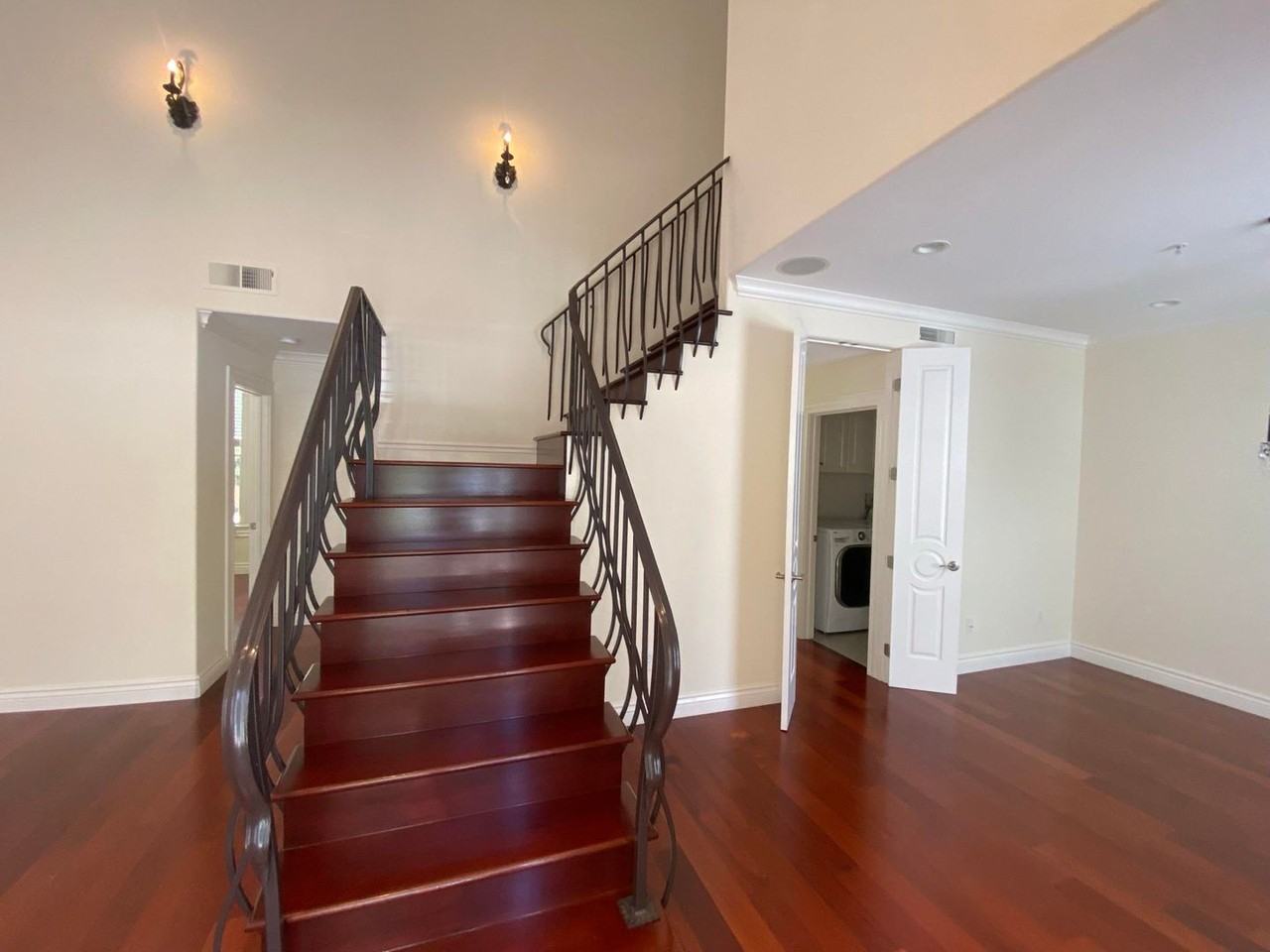 39 E Portola Ave - Photo 7 of 26