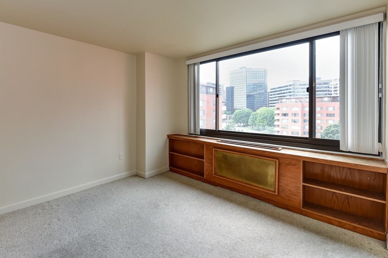 1021 Arlington Blvd #1146 - Photo 3 of 34
