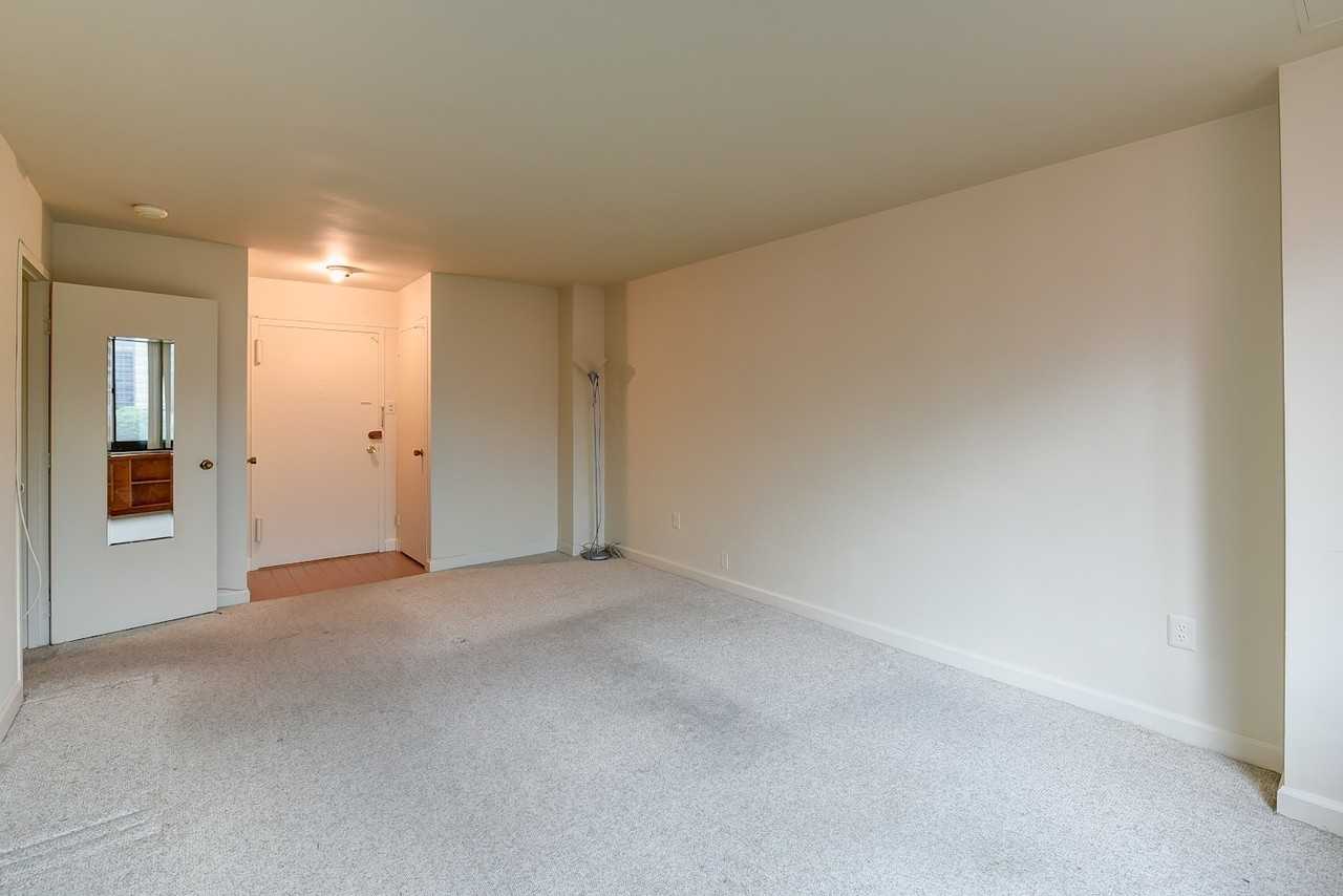 1021 Arlington Blvd #1146 - Photo 6 of 34