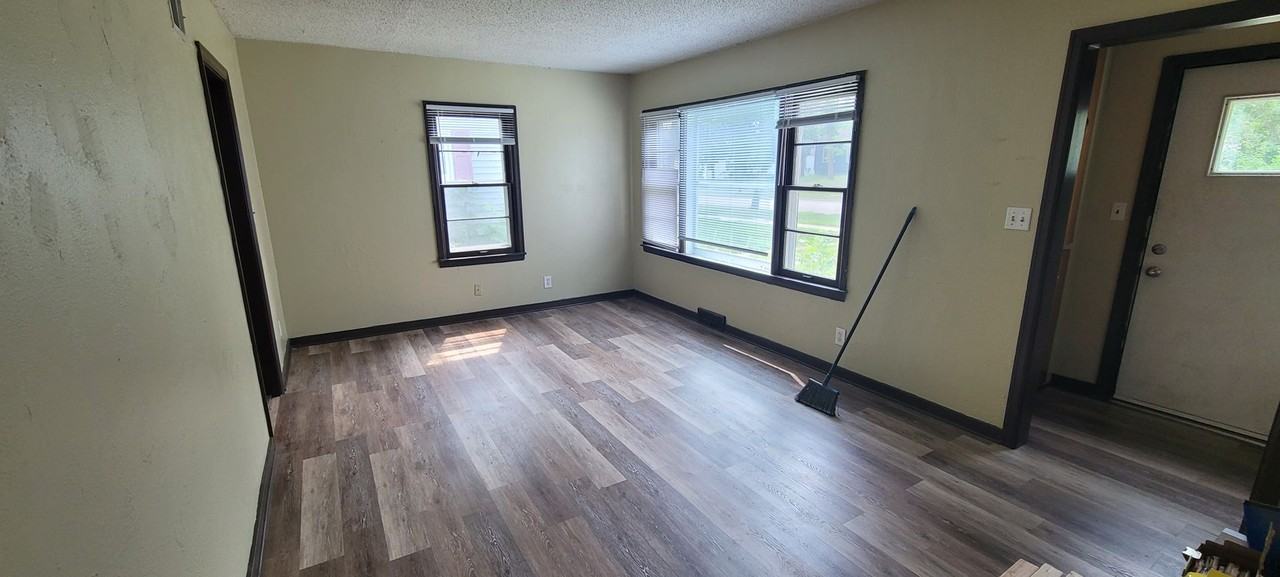 1424 America Ave Nw - Photo 2 of 14