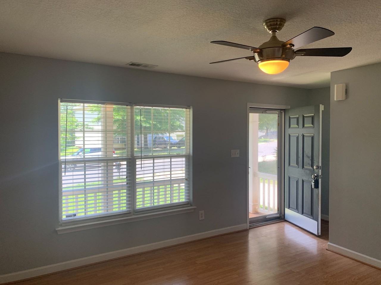 7629 Lady Liberty Ln - Photo 7 of 20