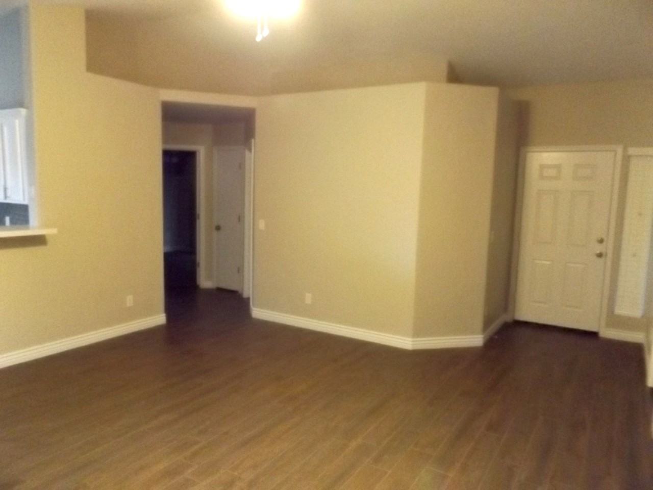 3087 E Erie St - Photo 3 of 11
