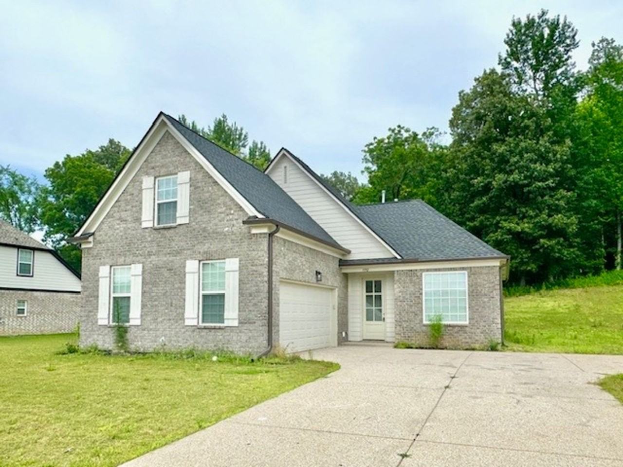 5592 Tucker Landing Dr