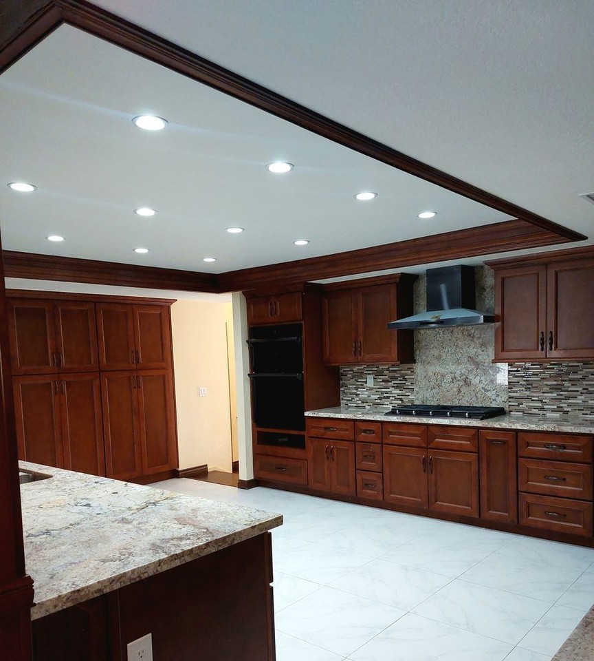 10836 Hillside Rd - Photo 7 of 30