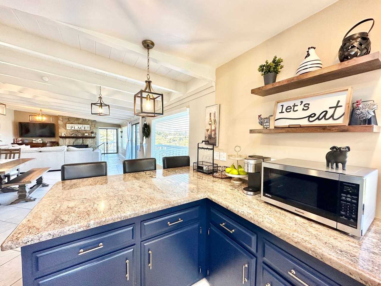 2160 Puerto Del Mundo - Photo 4 of 38