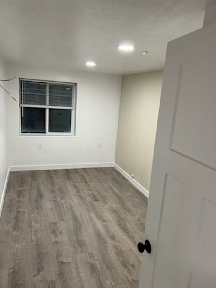 780 N Lauritzen St - Photo 4 of 8