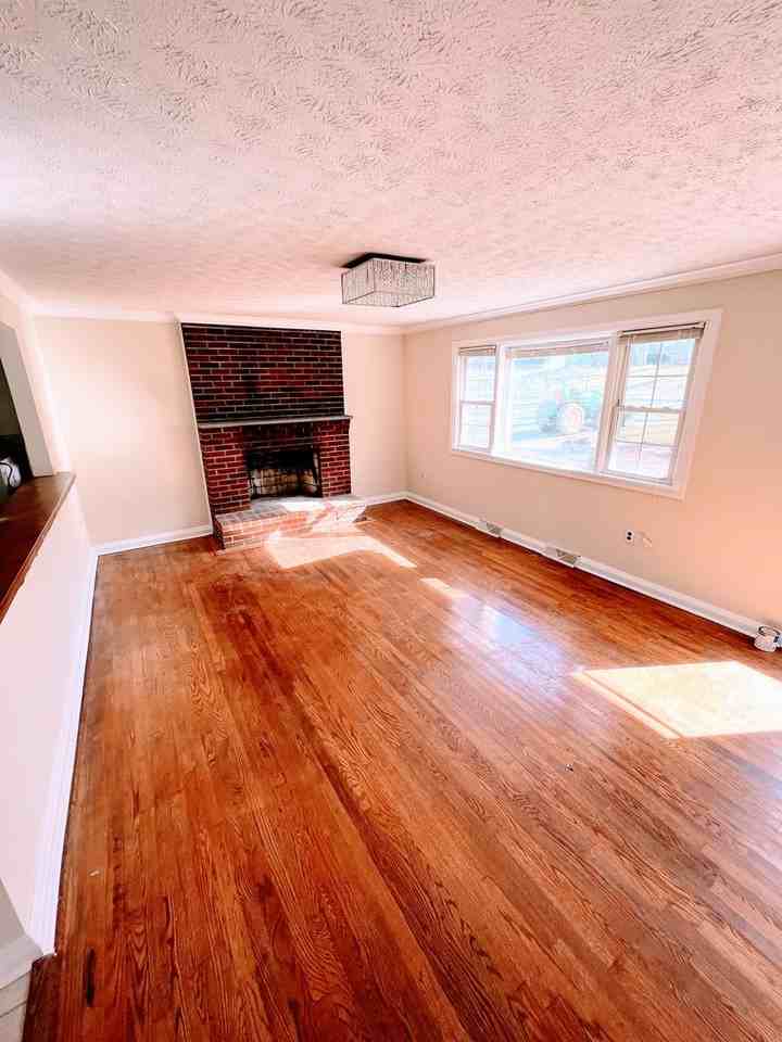 115 Beverly Hills Cir - Photo 2 of 17