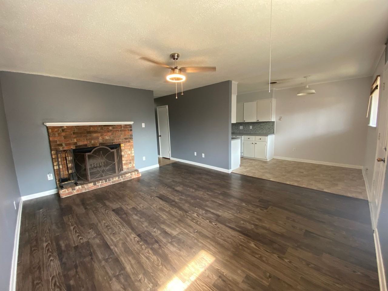 500 Mimi Ln - Photo 3 of 15