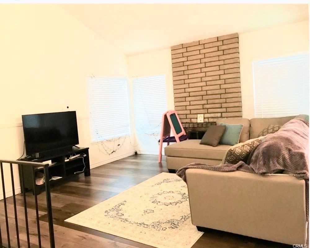 118 Corta Cresta Dr - Photo 3 of 4