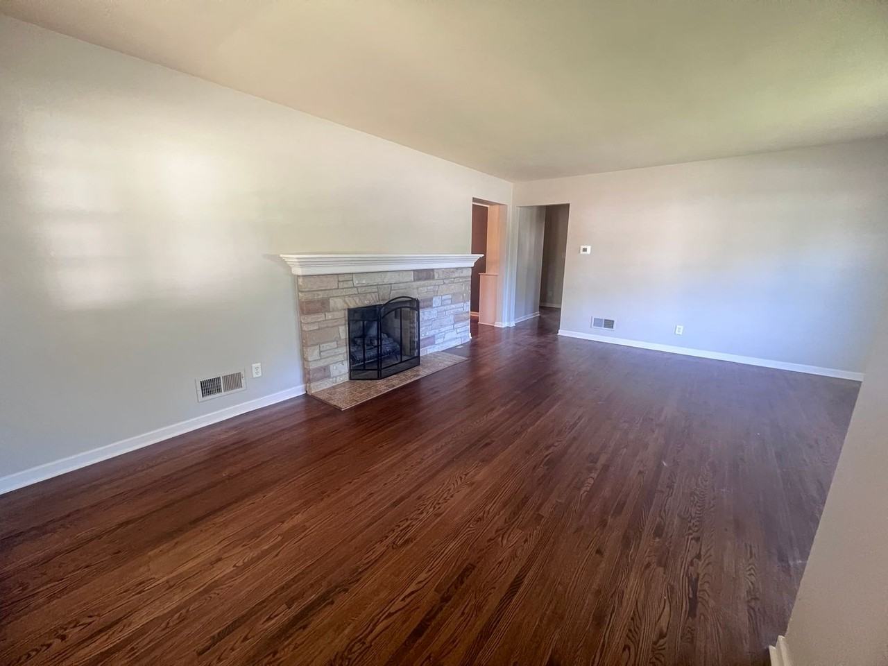 76 Elmhurst Dr Se - Photo 6 of 23