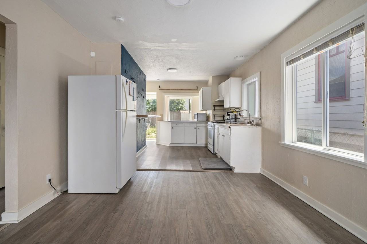 916 Pleasant Ave - Photo 6 of 25