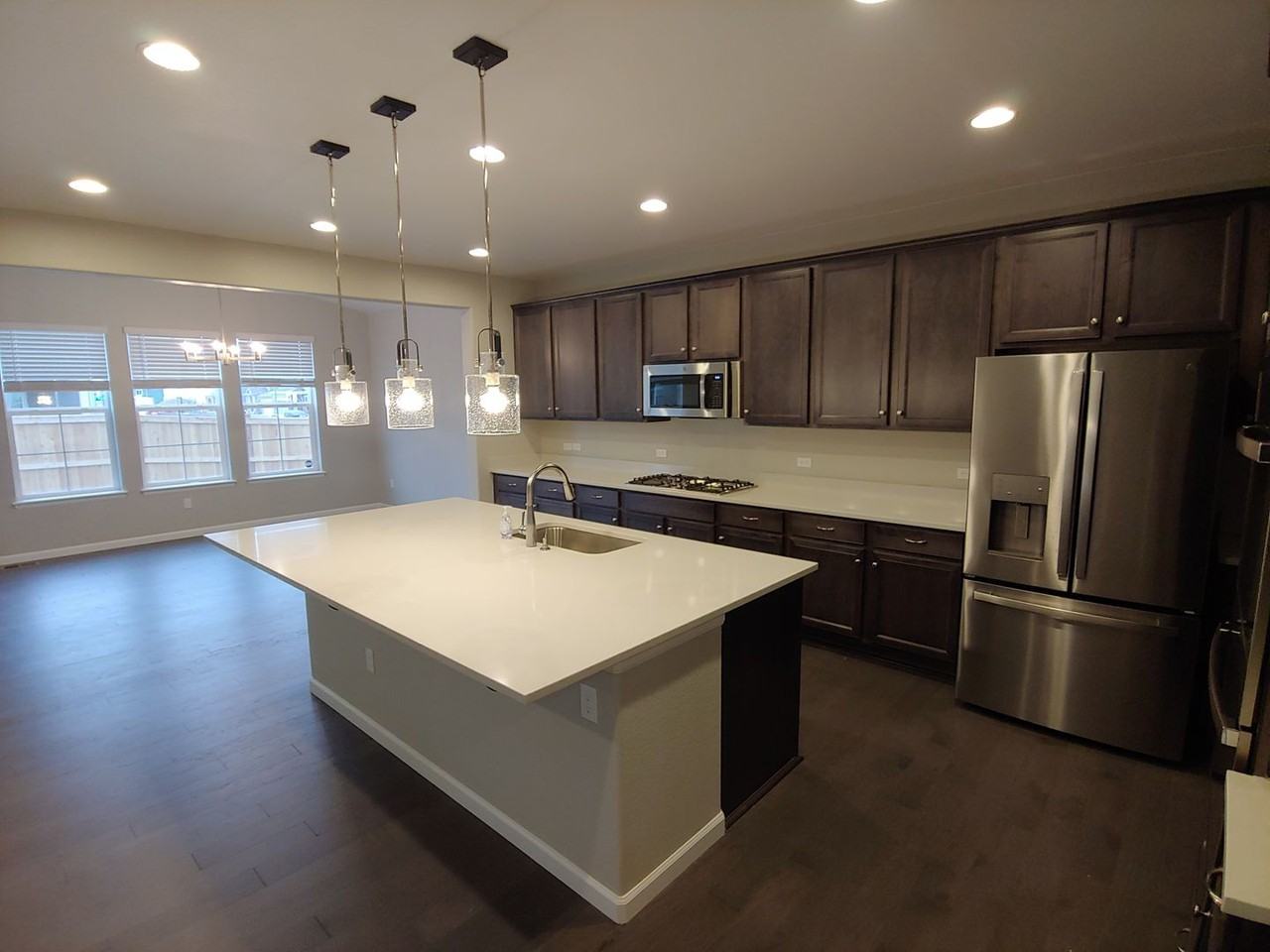 1042 Woodgate Ct - Photo 3 of 43