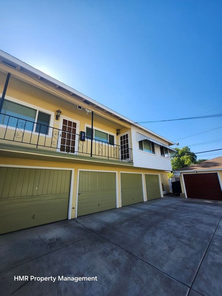 521 1/2 San Francisco Ave - Photo 4 of 26