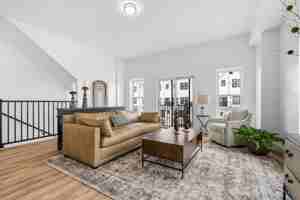 featured image of 42 Poplar St