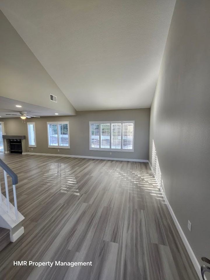 14605 Chisholm Trl - Photo 5 of 50