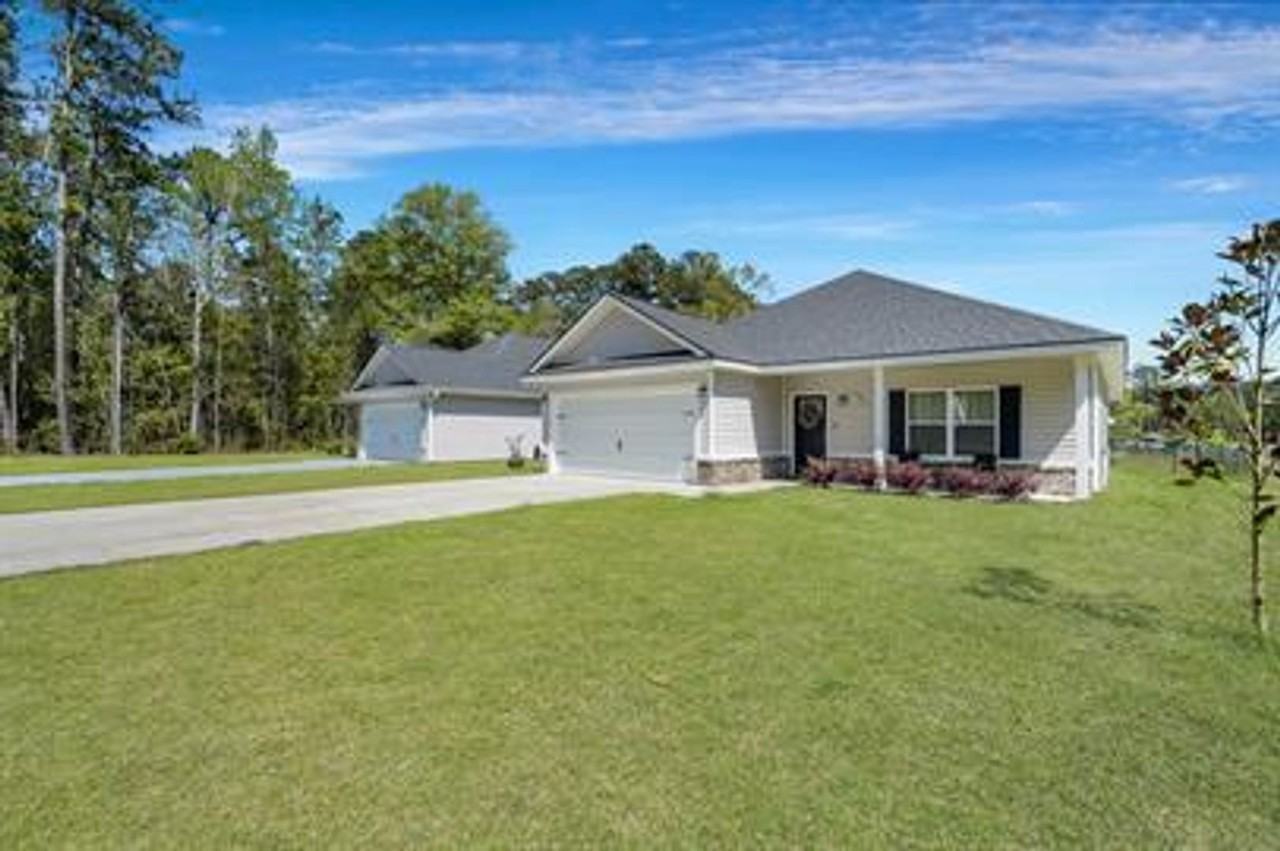 165 Pineland Rd - Photo 2 of 25