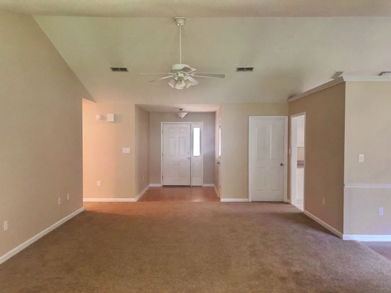 103 Heatherwood Ct - Photo 3 of 14
