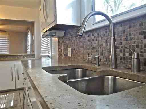 302 Sentinel Drive - Photo 6 of 46