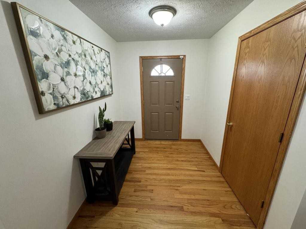 1531 Springwood Dr - Photo 3 of 17