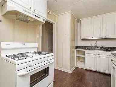 141 Rosewood Drive - Photo 4 of 9