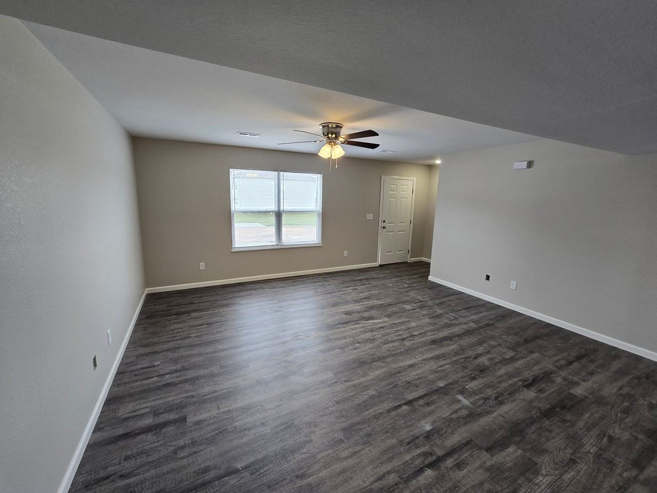 Granada Estates - Photo 4 of 22