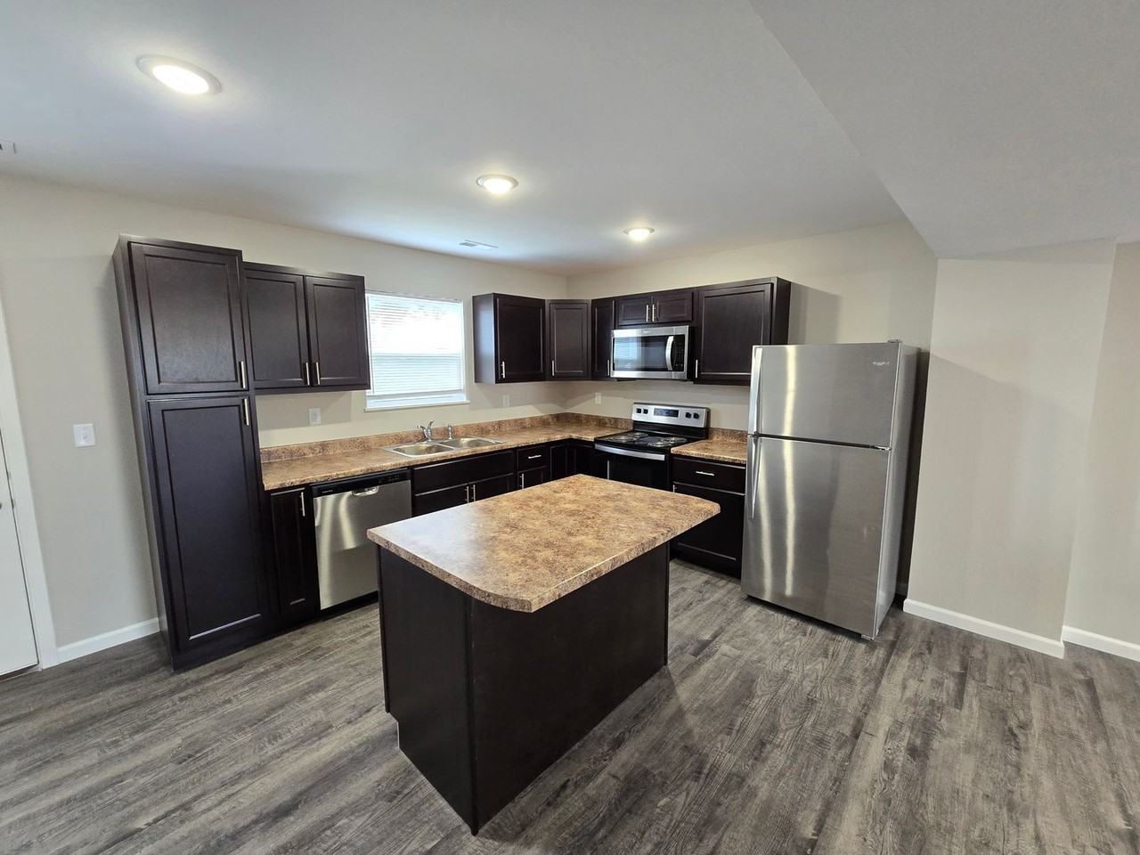 Granada Estates - Photo 6 of 22