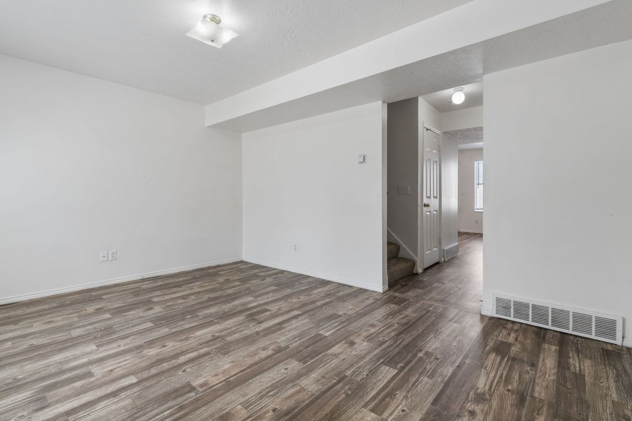 Falcon Estates - Photo 7 of 37