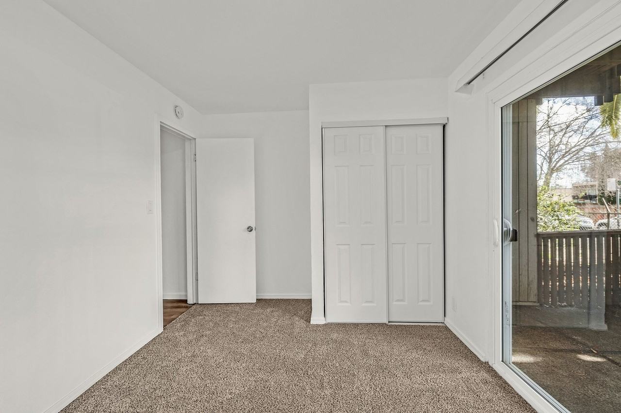 2800 21st Ave #04 - Photo 5 of 16