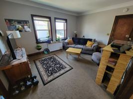 featured image of 305 N 12th Ave E