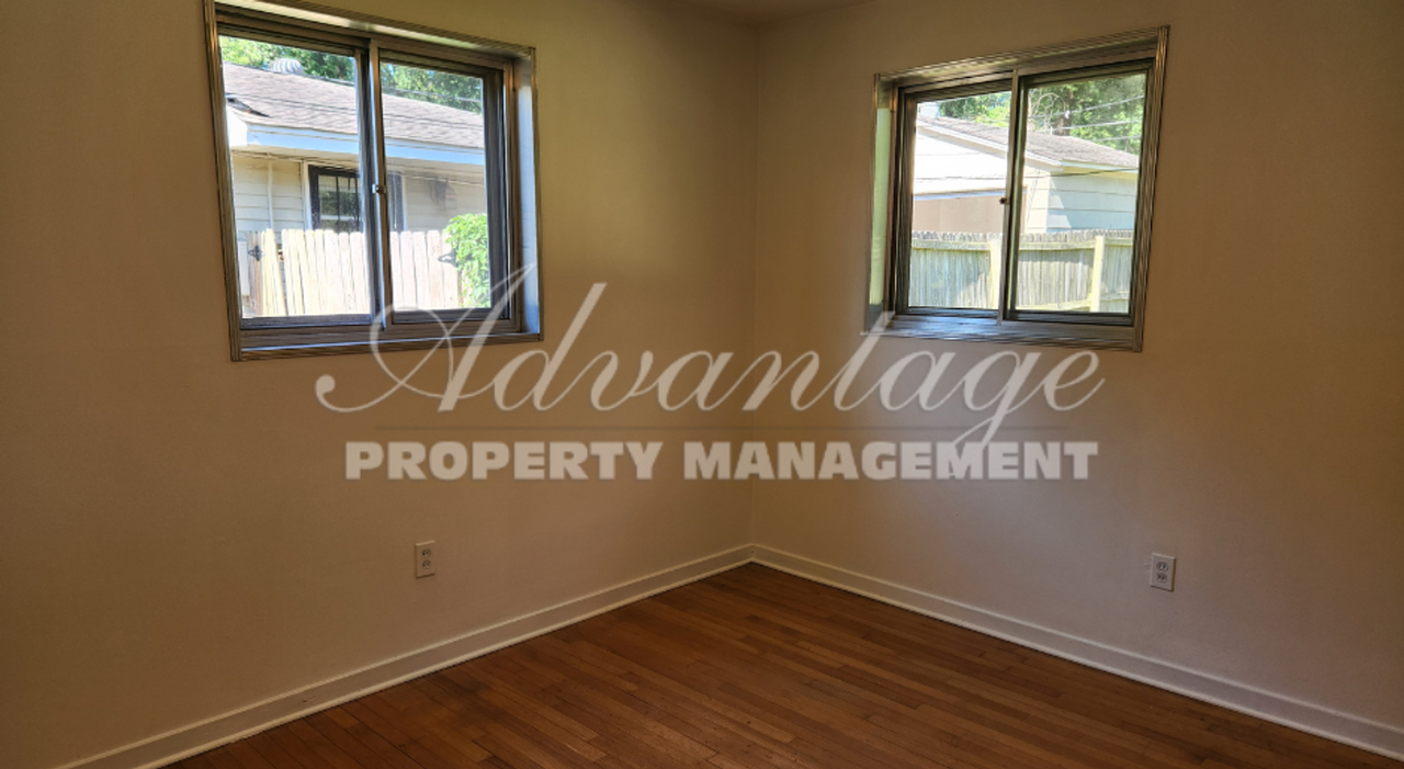 229 Montelo Rd - Photo 4 of 15