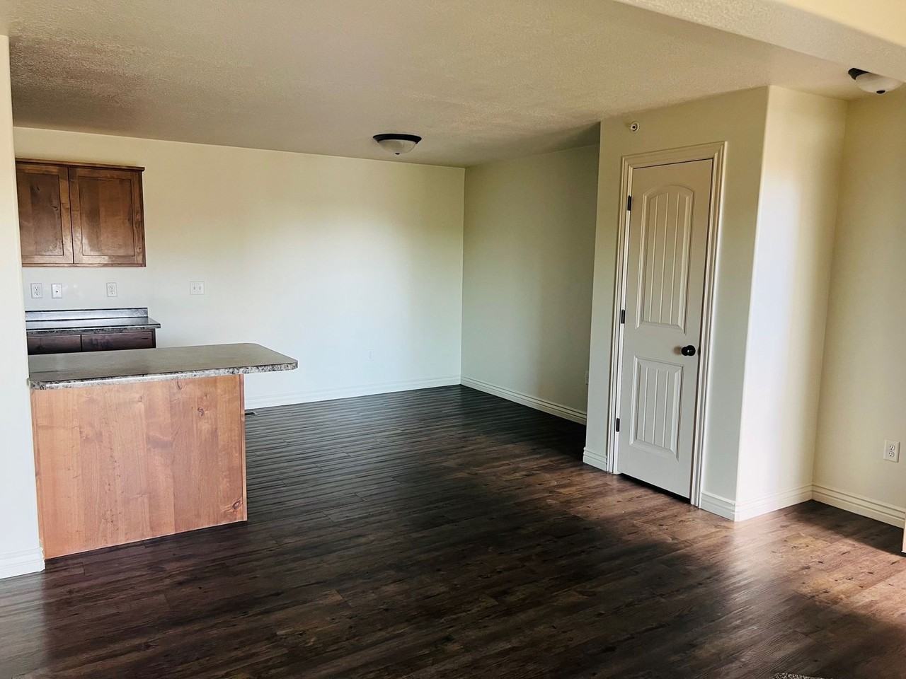 2510 Charleston - Photo 6 of 14
