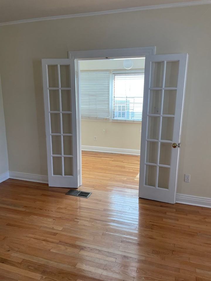 4609 4609 - 4611 Claiborne Street - 4609  Downstairs - Photo 3 of 14