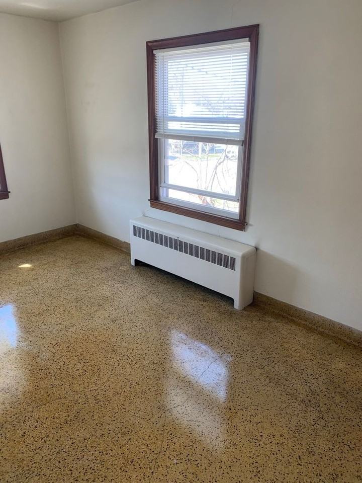 924 52nd St. (6 Unit) - Photo 2 of 13