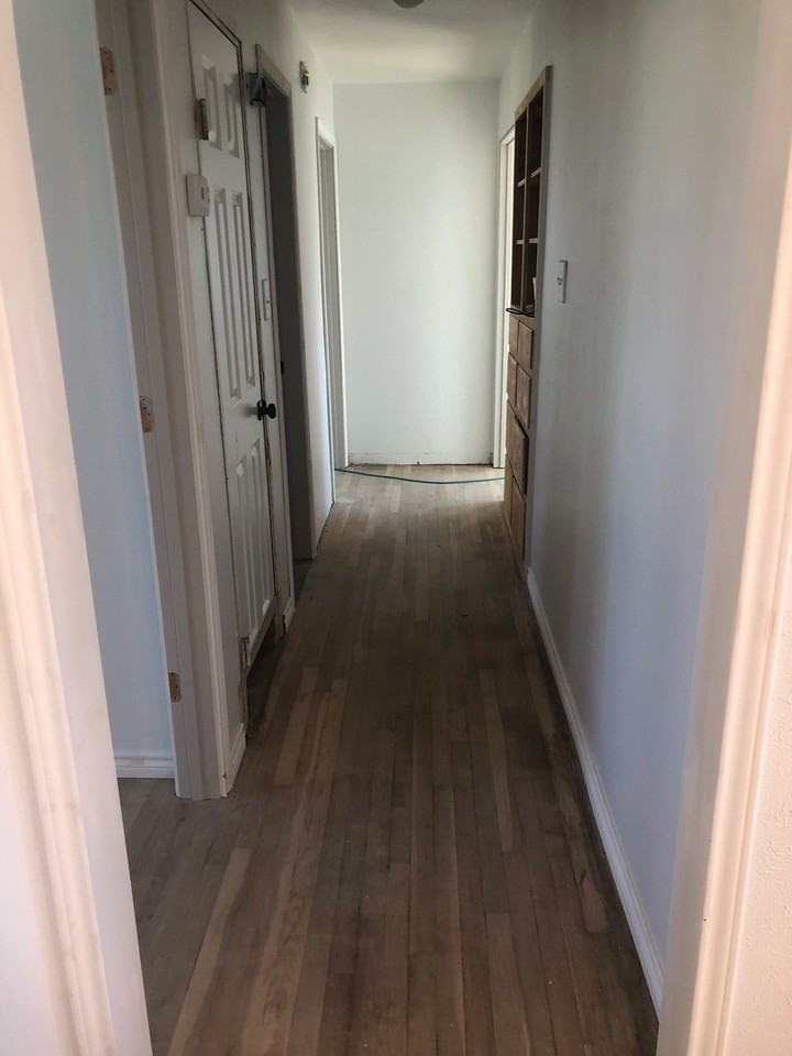 1005 Park Center Street - Photo 3 of 29