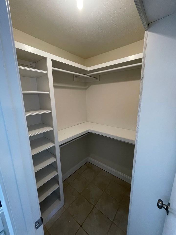 130 Fern Valley Rd - Photo 3 of 10