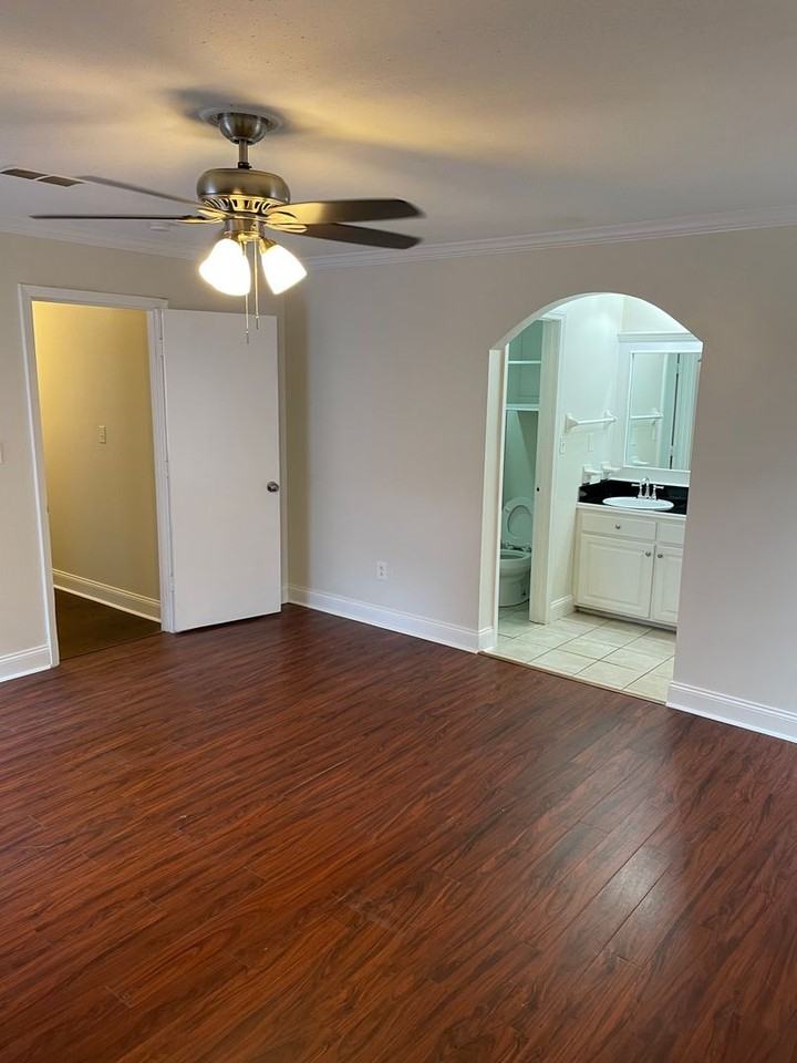 130 Fern Valley Rd - Photo 7 of 10