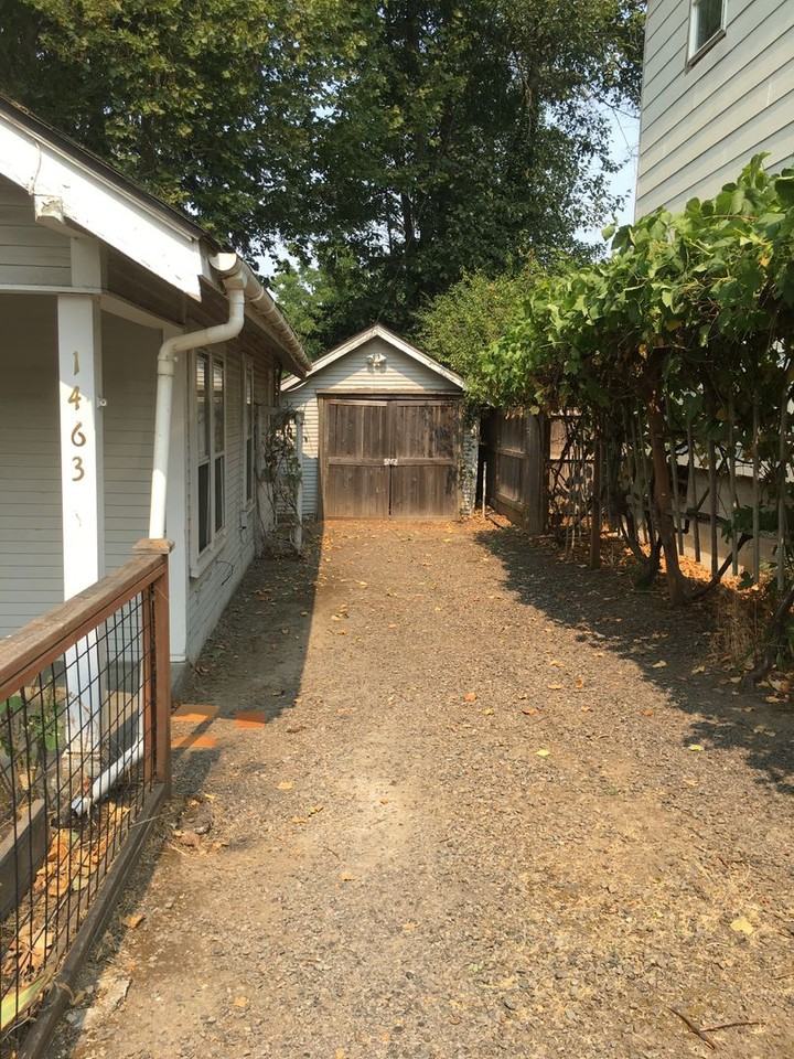 1463 E 24th Ave - Photo 2 of 18