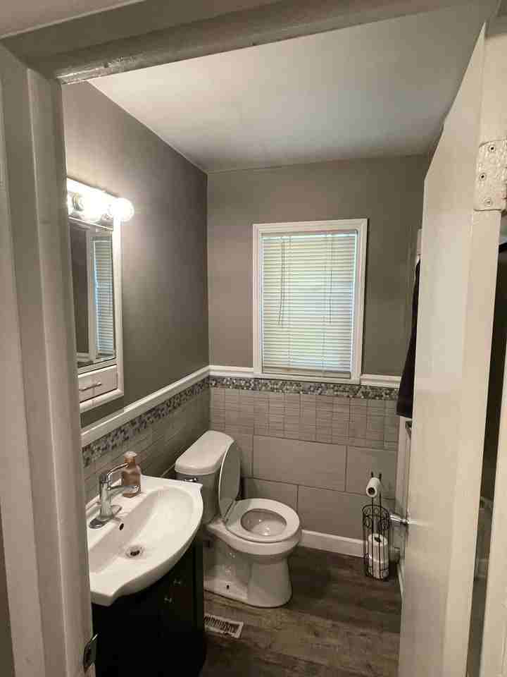 2223 Humphrey St - Photo 7 of 21