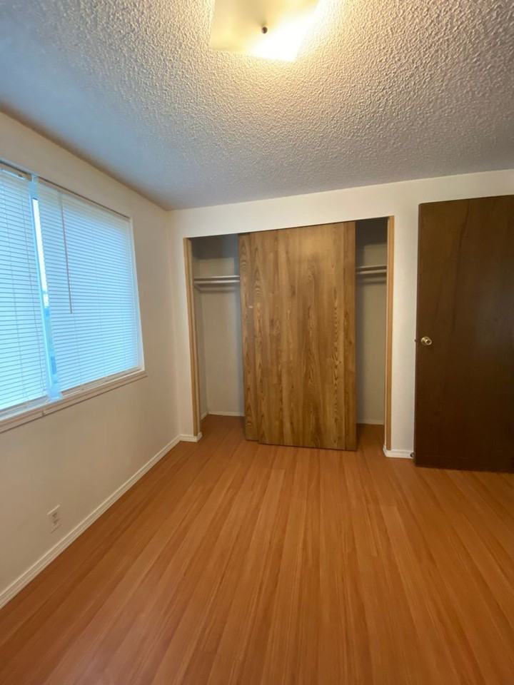 1916 Mill Bay Rd - Photo 2 of 19