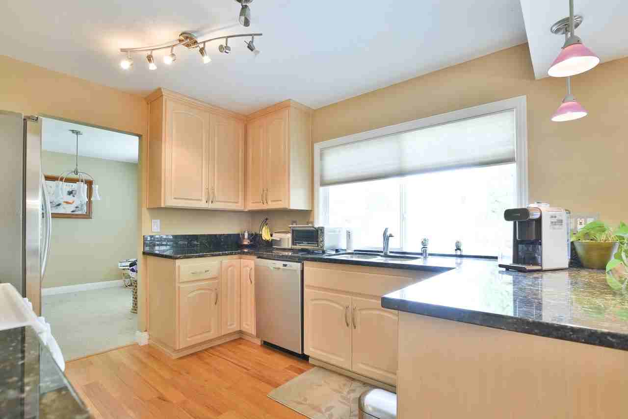 783 Sweetbay Dr - Photo 3 of 16