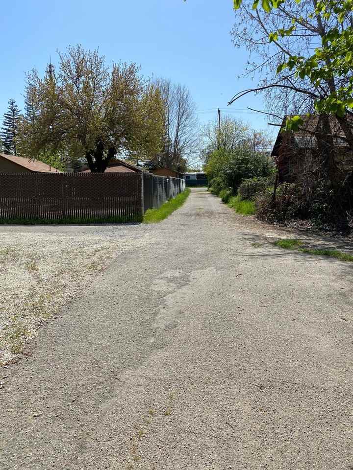 2158 Branstetter Ln - Photo 3 of 20