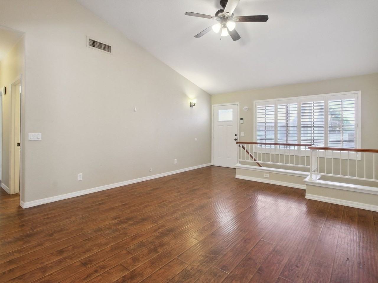 1610 E Park Ave - Photo 2 of 26