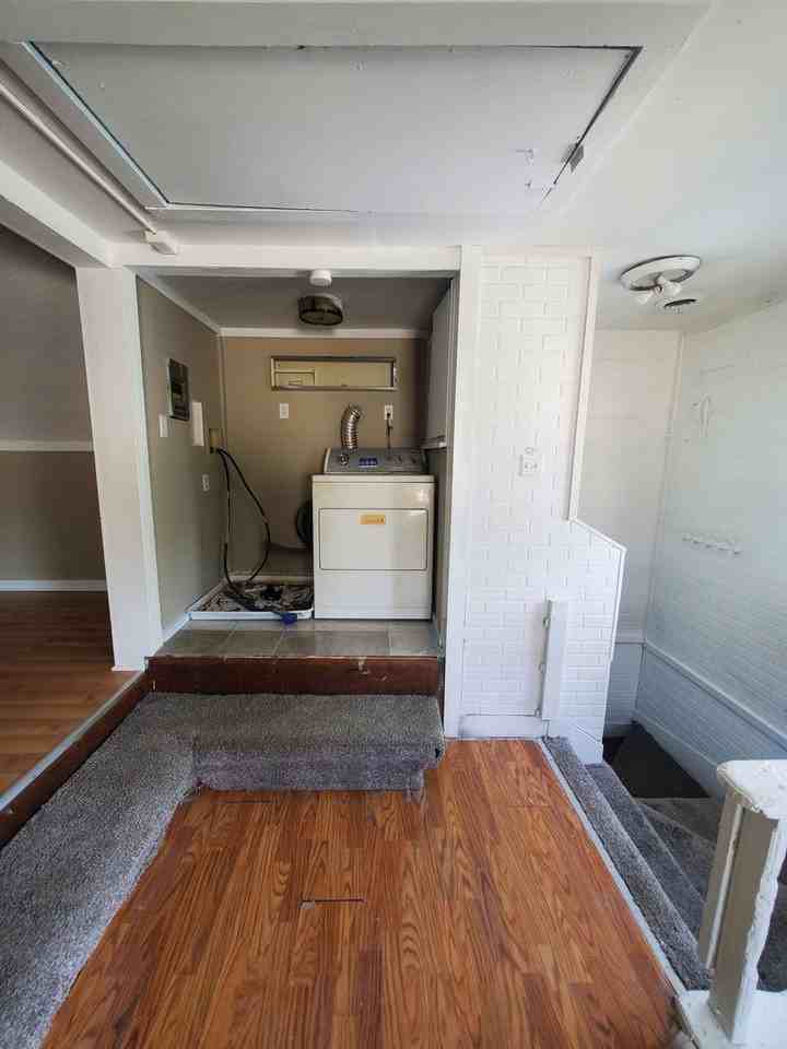 1922 Prospect St. (Duplex) - Photo 2 of 8