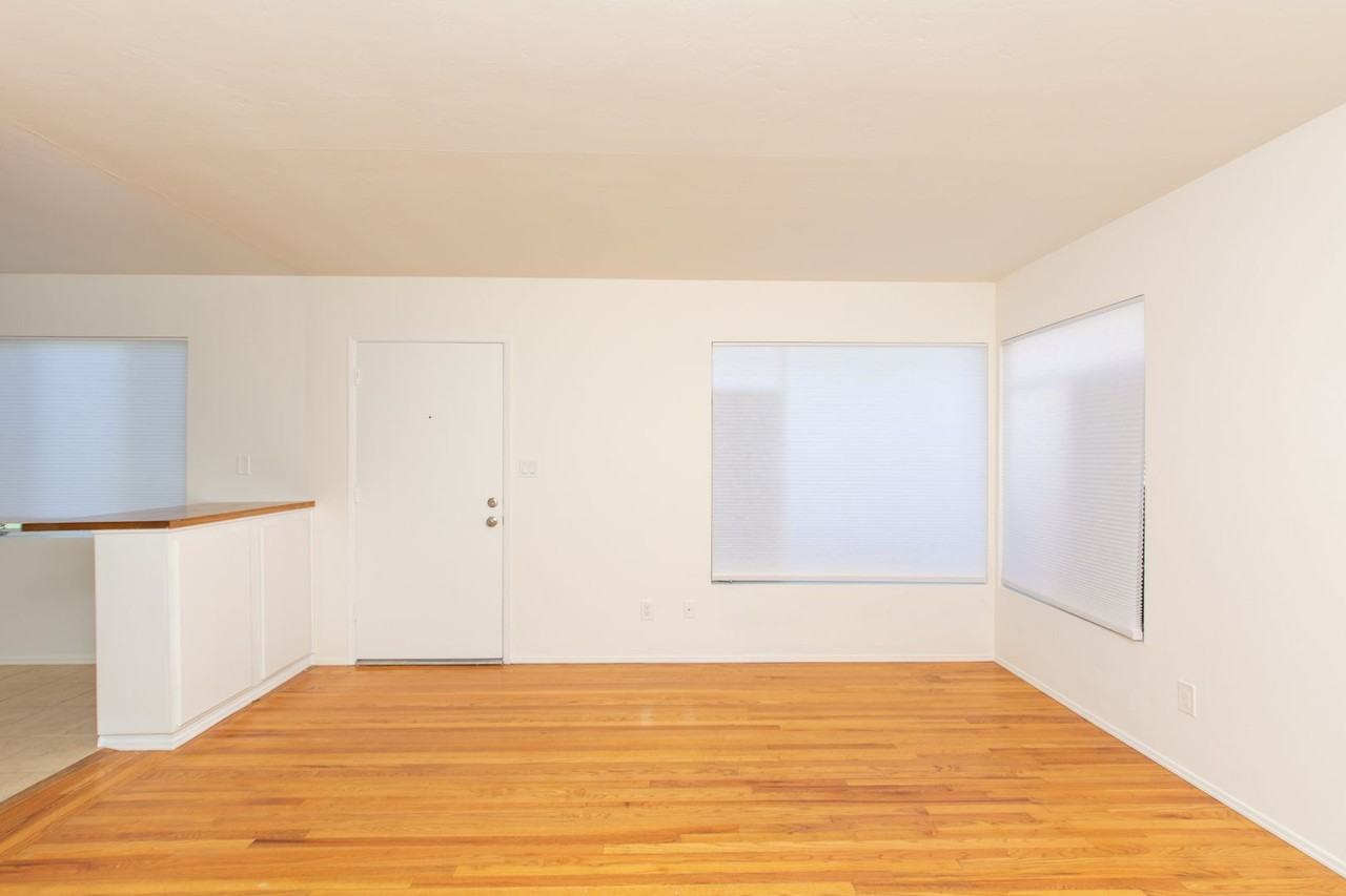 4262 Kendall St - Photo 4 of 22