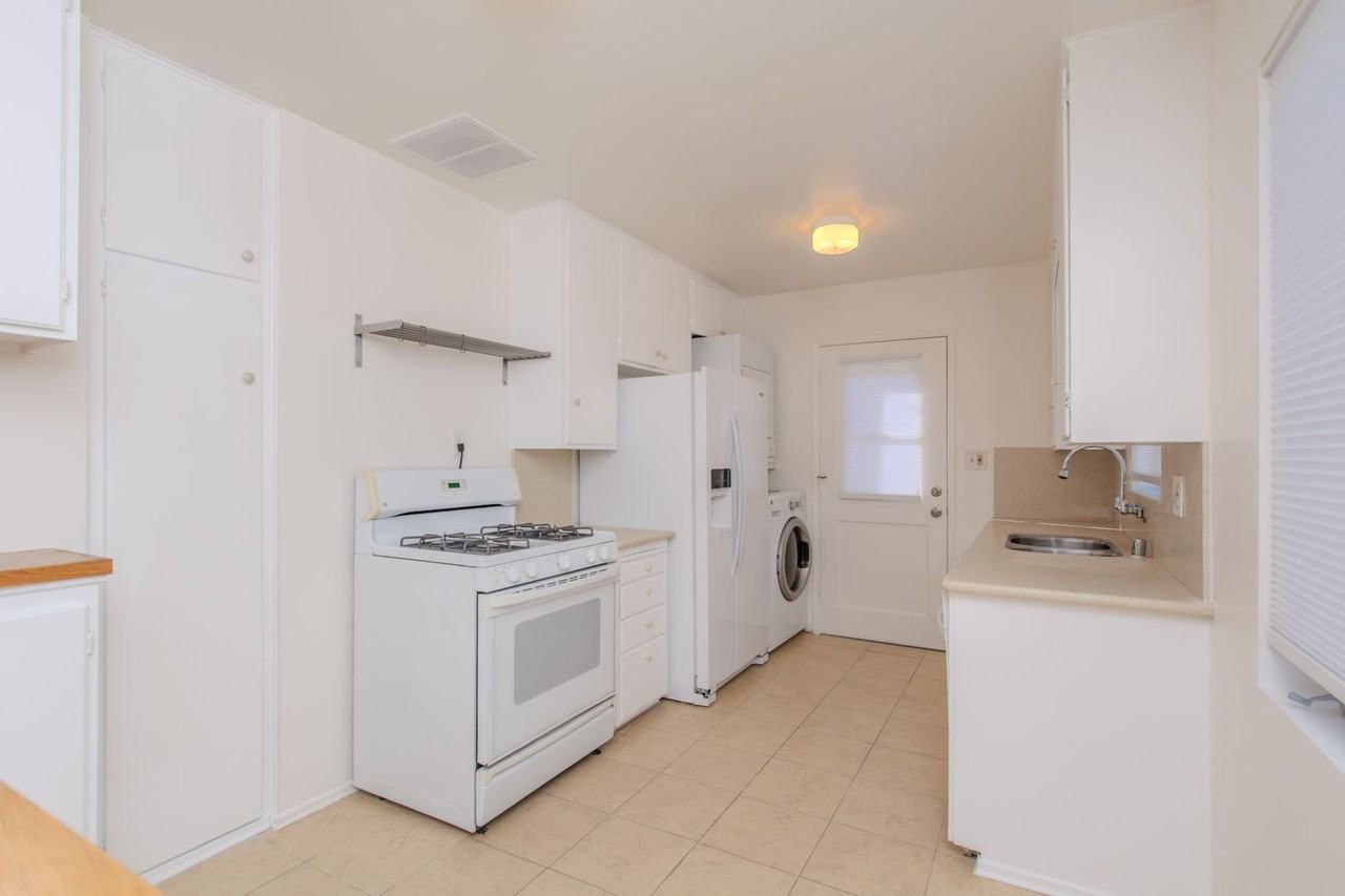 4262 Kendall St - Photo 6 of 22