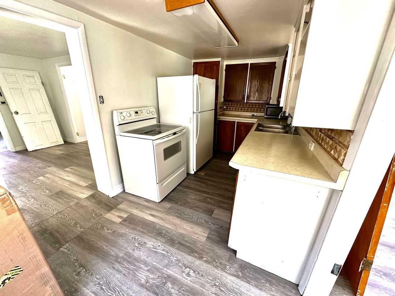 312 E 300 N - Photo 7 of 50